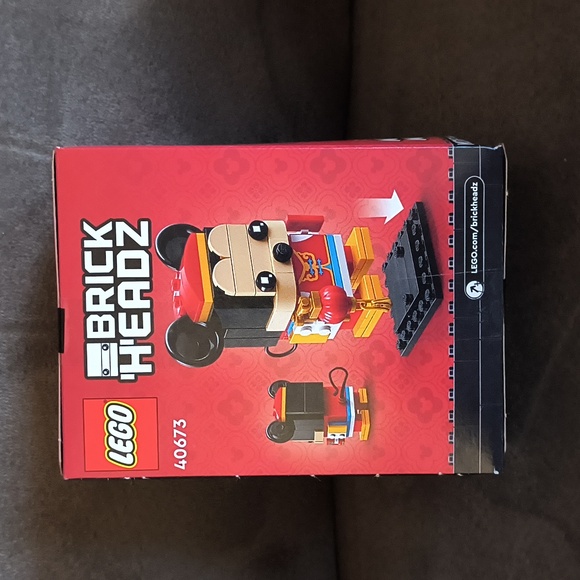 Lego Brickheadz Spring Festival Mickey Mouse - Picture 2 of 4